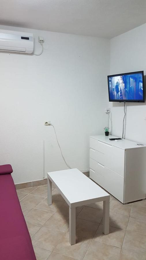 Suzi Apartmani Vir Kültér fotó