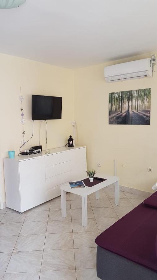 Suzi Apartmani Vir Kültér fotó