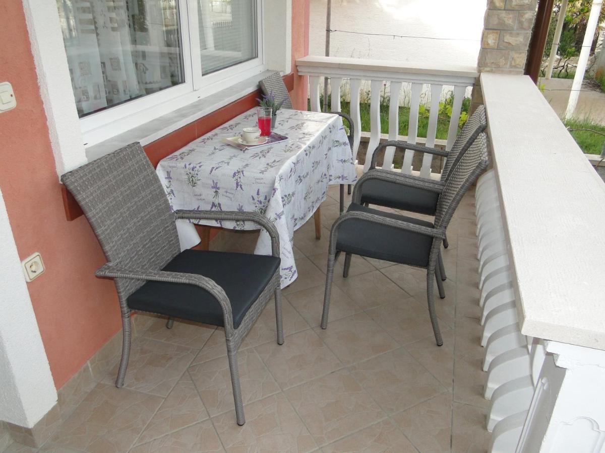 Suzi Apartmani Vir Kültér fotó